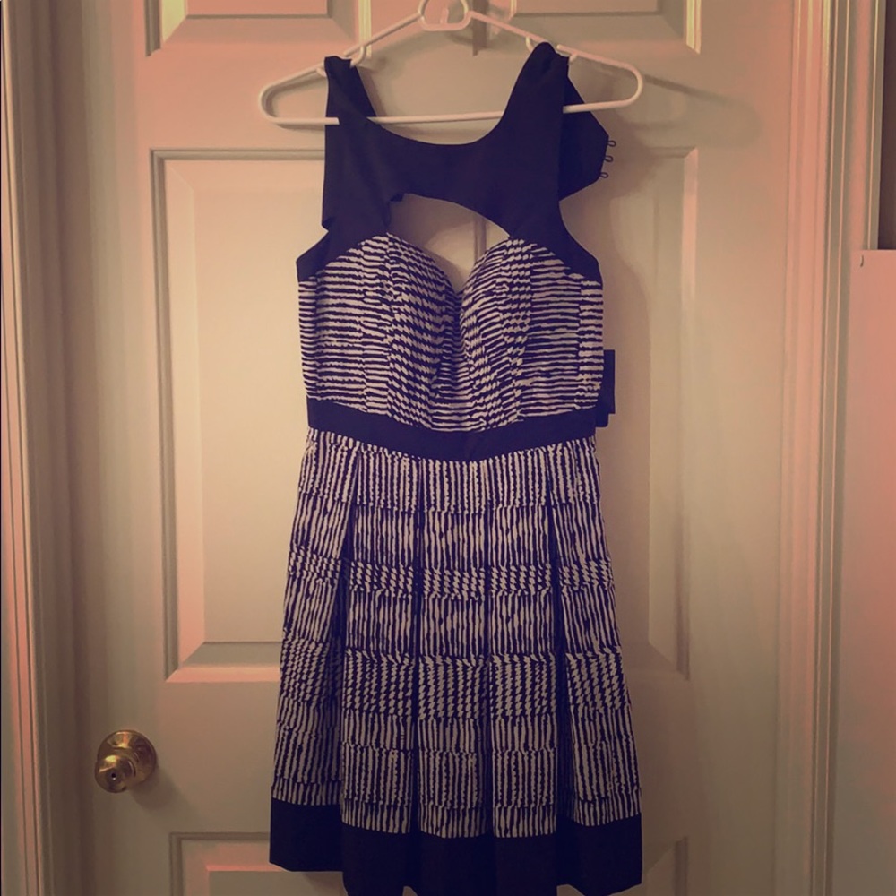 NWT, Guess dress